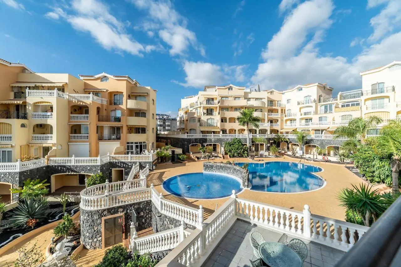 Tropical Holiday Apartment Los Cristianos