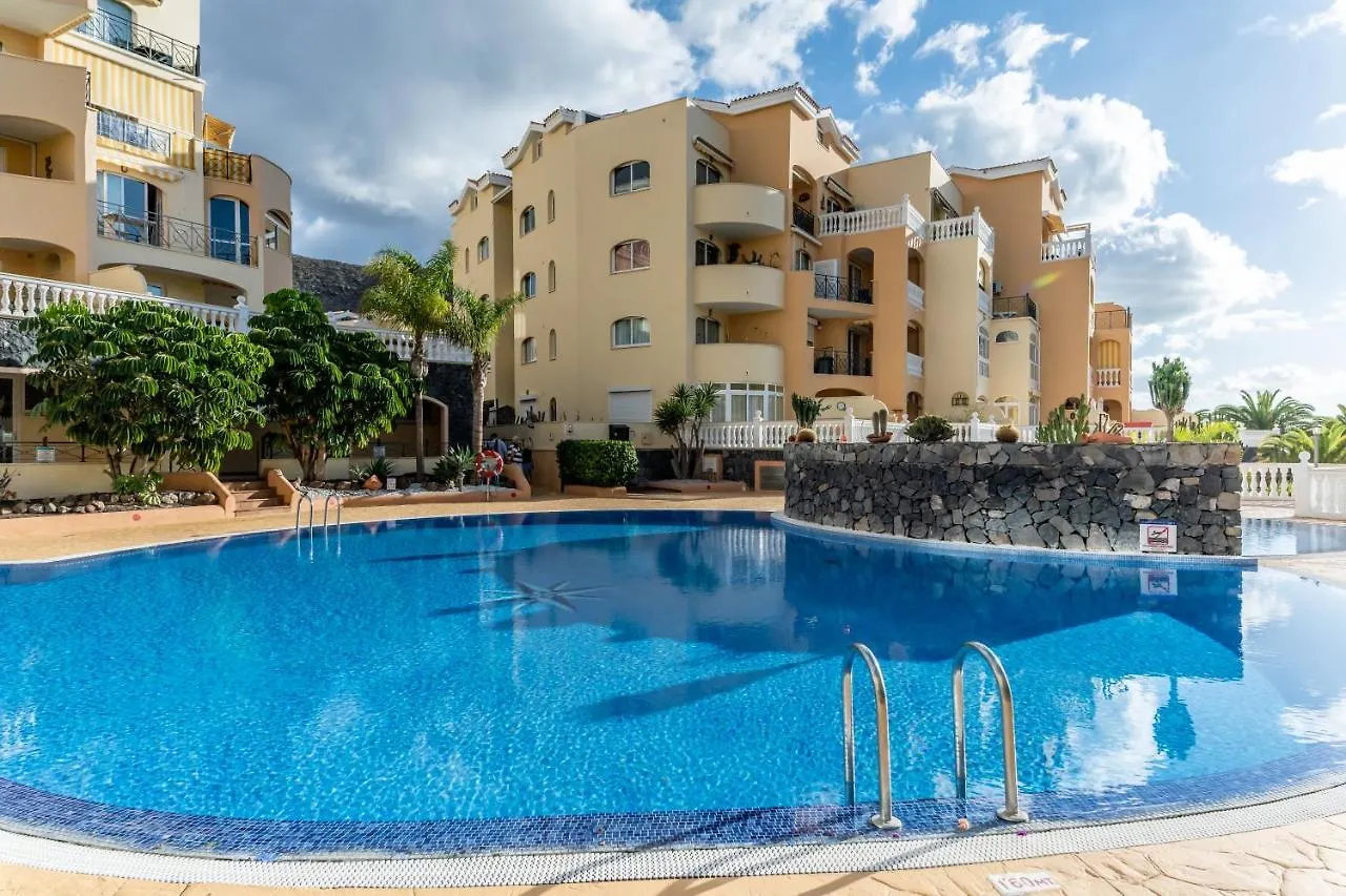 Tropical Holiday Apartment Los Cristianos  Los Cristianos (Tenerife)